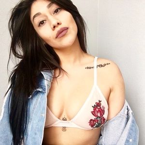 Meet your Posher, Paulina